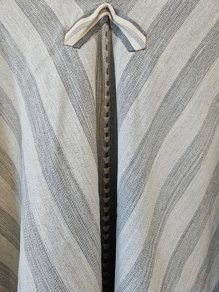 Poncho argentino de lana Malcante tejido a mano